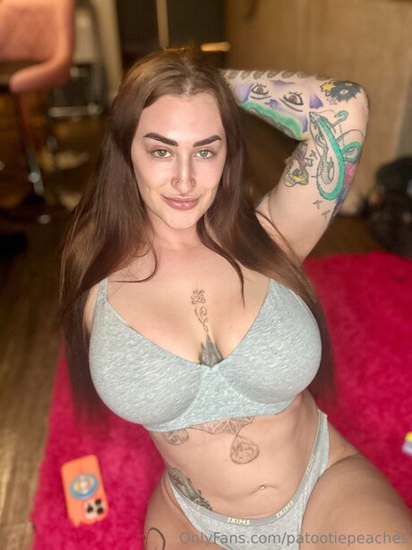 Naken läckt OnlyFans-bild av Patootiepeaches