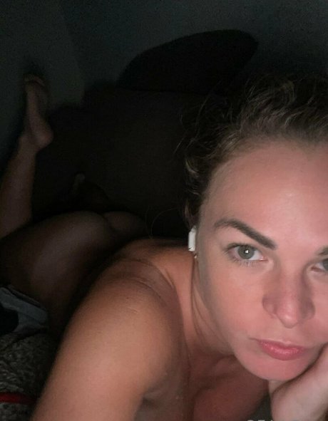 Naken läckt OnlyFans-bild av Virginia Ramirez