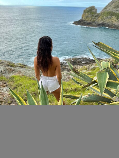Naken läckt OnlyFans-bild av Breasts In Nature Free