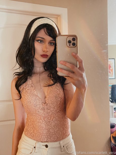 Scarlett Vera