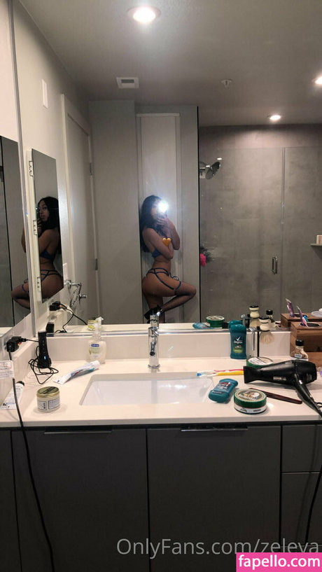Alasti lekkinud OnlyFans-i pilt Allixnnn