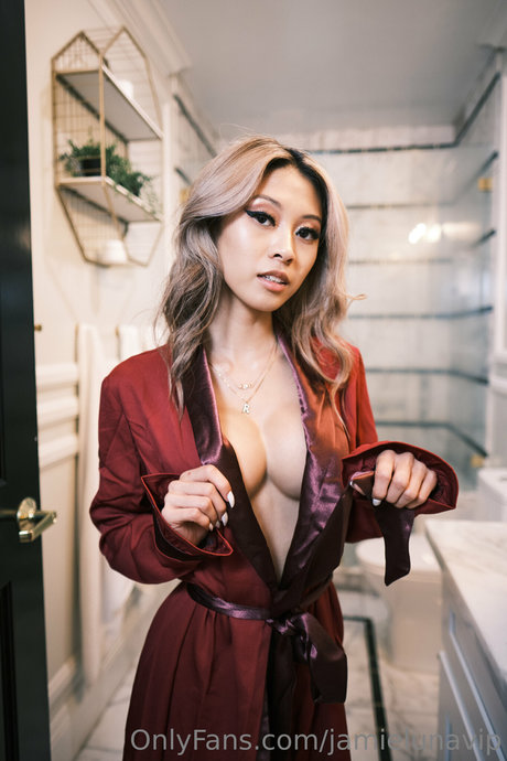 Jamie Luna