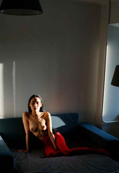 Alasti lekkinud OnlyFans-i pilt Zukhra Galina
