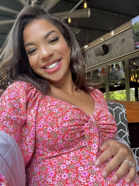 Обнаженная фотография утечки OnlyFans от Malinda Melendez