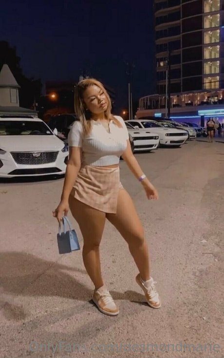 Naken läckt OnlyFans-bild av Desmondmarie