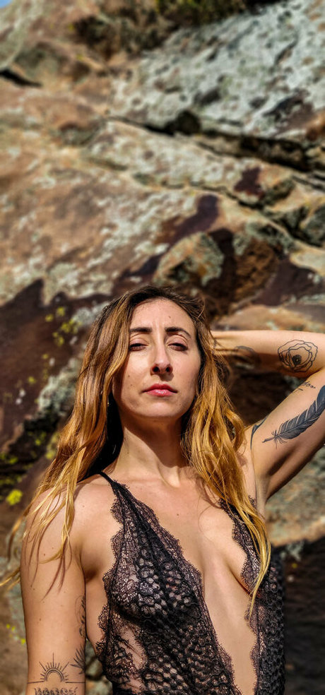 Zoebytheriverfree