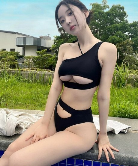Zenny OnlyFans 유출 누드 사진