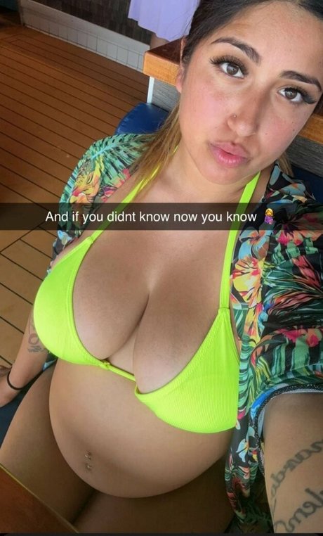 Alasti lekkinud OnlyFans-i pilt Bitchhhhlurking