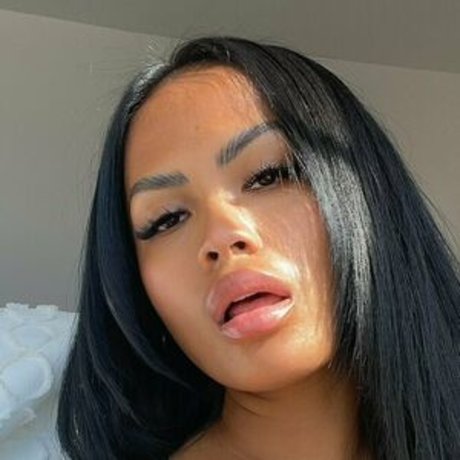 Обнаженная фотография утечки OnlyFans от Serliana Rosida
