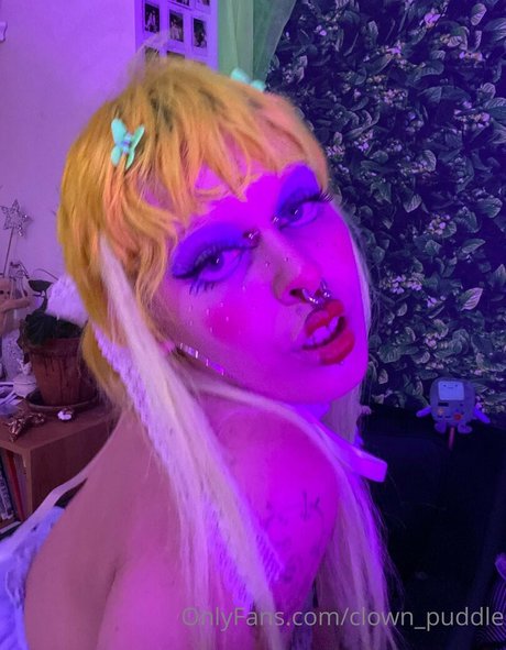 Wormsinmyclownsuit