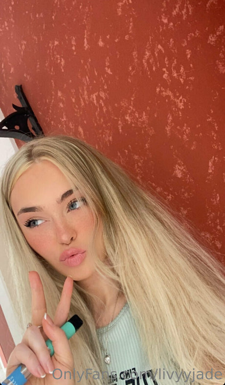 Naakte gelekte OnlyFans-foto van Livyyjade