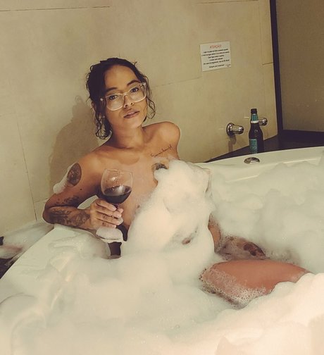 Naken läckt OnlyFans-bild av Bruna Santiago