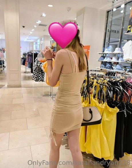 Nøgent lækket OnlyFans-billede af Sarahandryan228