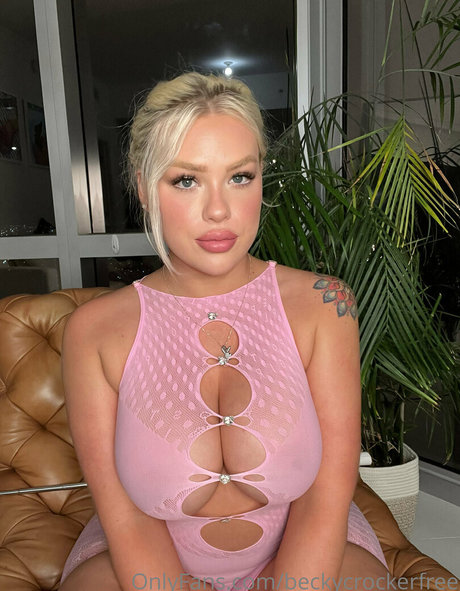 Naken läckt OnlyFans-bild av Beckycrockerfree
