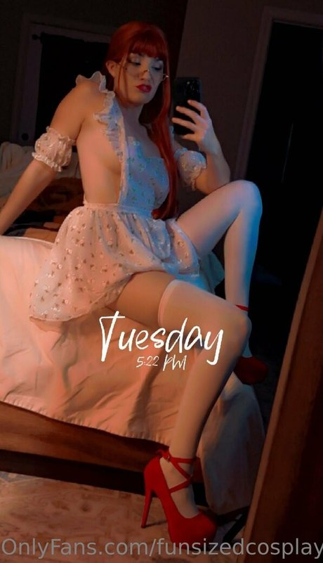 Naken läckt OnlyFans-bild av Funsizedcosplay