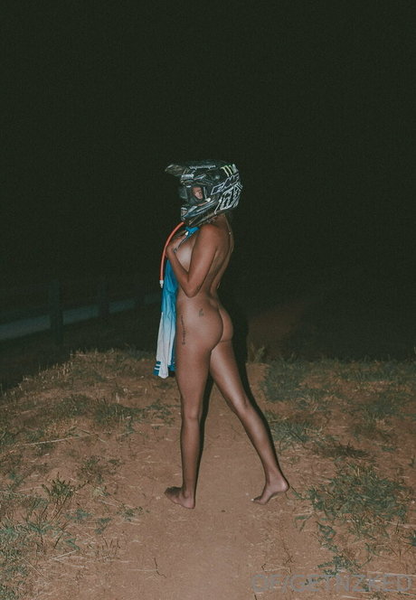 Nagie wyciekłe zdjęcie OnlyFans od Mckenzi Mason