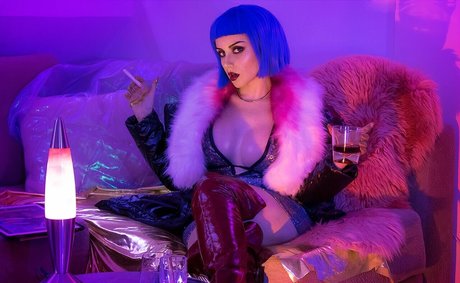 Ezy Summers Cosplay