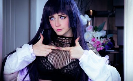 Ezy Summers Cosplay