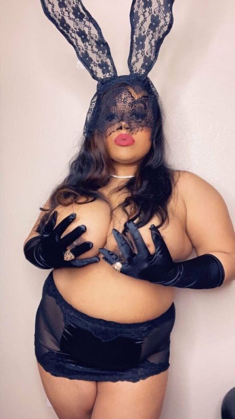 Nacktes geleaktes OnlyFans-Foto von Kittikarella