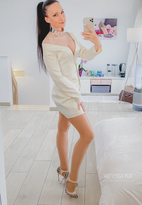 Vanessa Pur