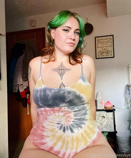 Nacktes geleaktes OnlyFans-Foto von Alexxskye