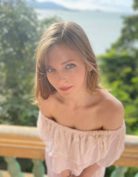 Ella Freya