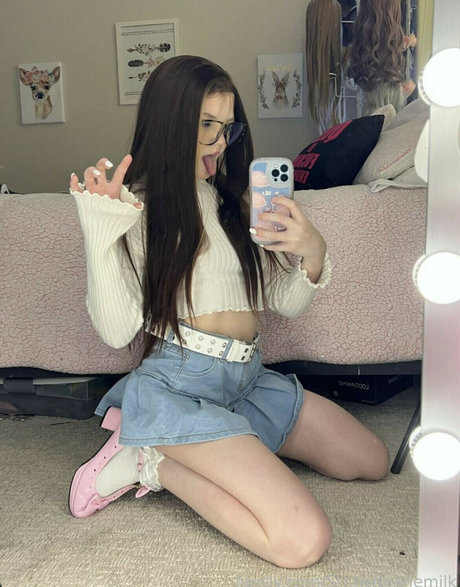 Strawbeariemilkk
