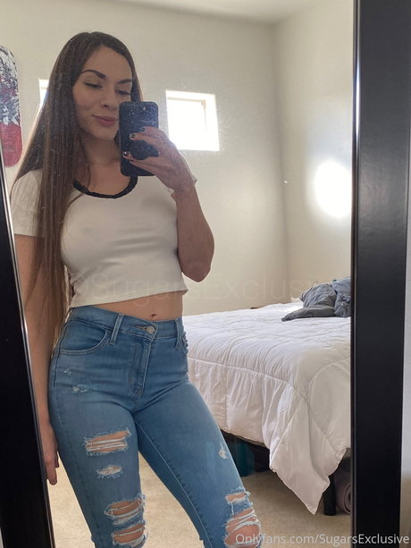 Mommy Mia Taylor