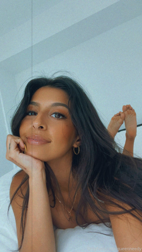 Foto nua vazada do OnlyFans de Queen Needy