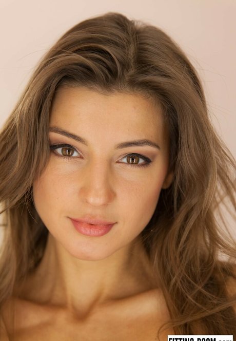 Melena Maria Rya