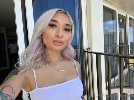 Avery Black  nude leaked OnlyFans photo