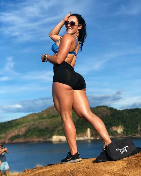 Alyssa Rose