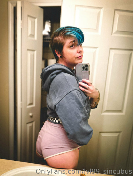 Nagie wyciekłe zdjęcie OnlyFans od Lvl99sincubus