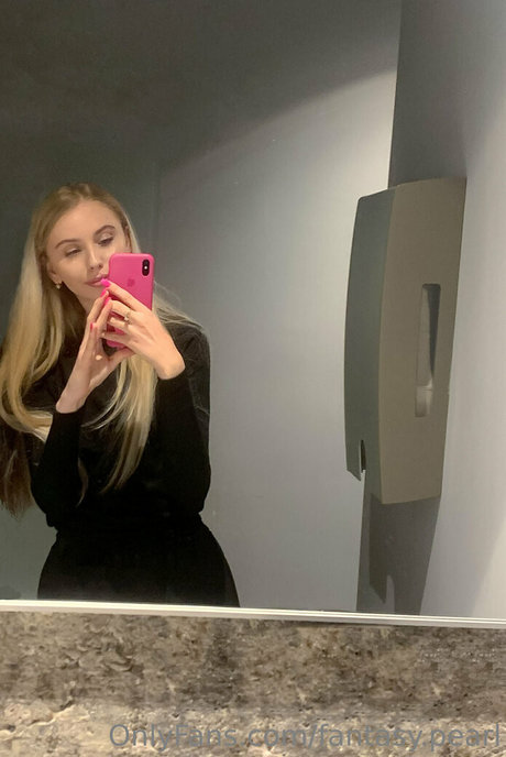 Обнаженная фотография утечки OnlyFans от Fantasypearl