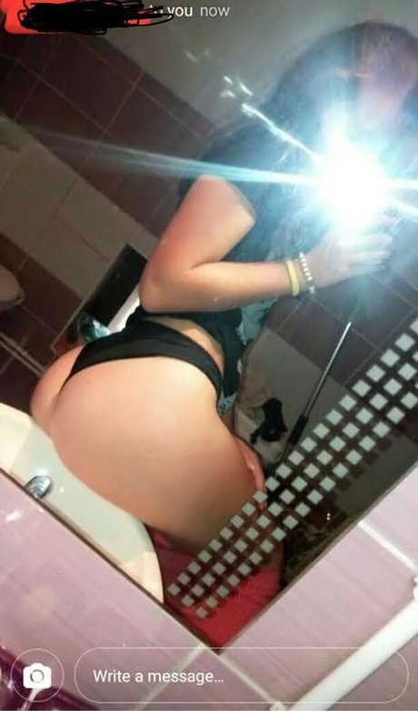 Alaston vuotanut OnlyFans-kuva Leskovac