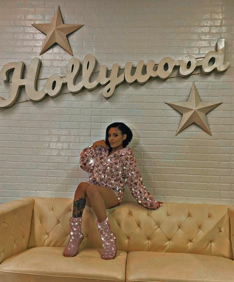 Zelina Vega