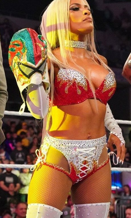 Zelina Vega