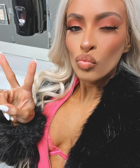 Zelina Vega