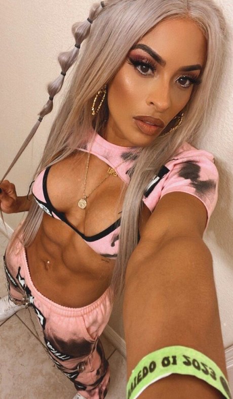 Zelina Vega