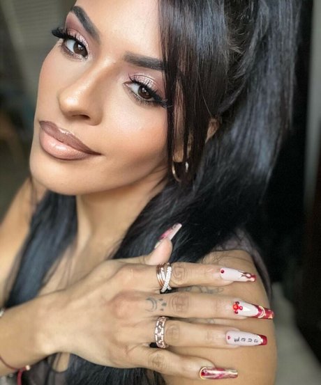 Zelina Vega