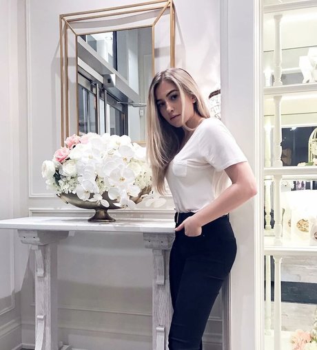 Foto desnuda filtrada de OnlyFans de Emerome
