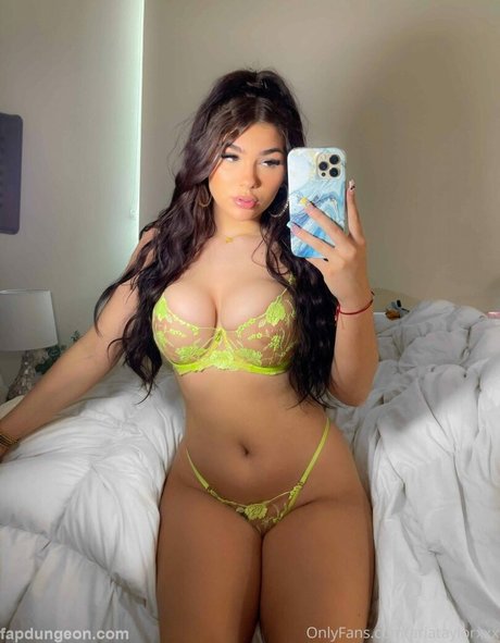 Ariataylorxxx