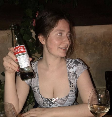 Emma Kenney OnlyFans泄露裸照