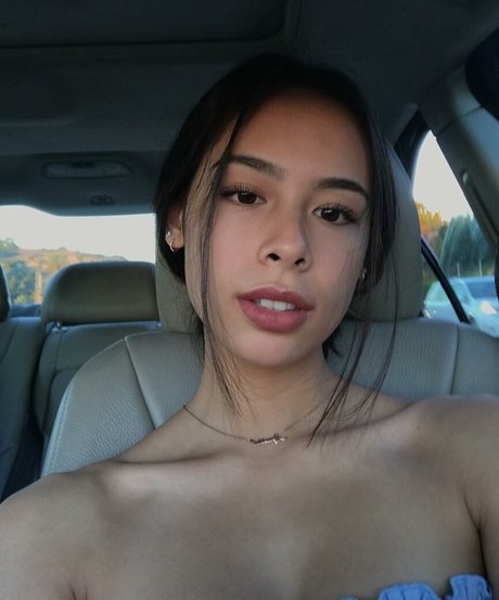 Nagie wyciekłe zdjęcie OnlyFans od Buhnny