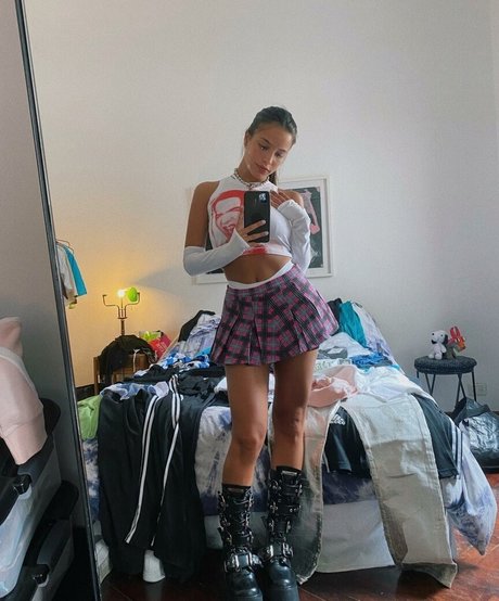 Emilia Mernes
