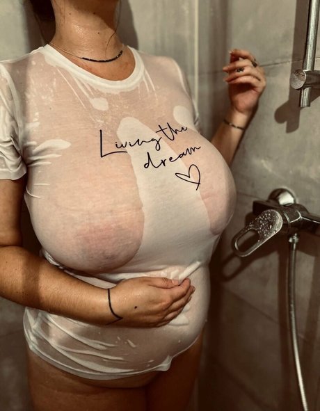 Boobstruggle