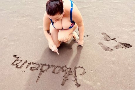 Boobstruggle