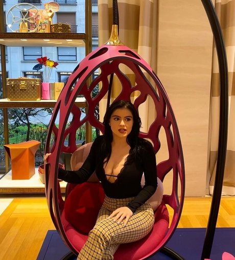 Alasti lekkinud OnlyFans-i pilt Ariel Winter