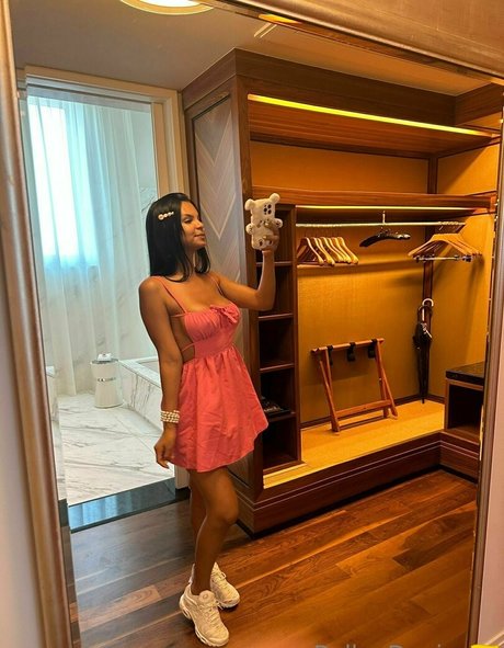 Bellapussy25