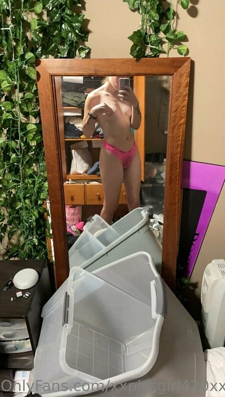 Xxpissgirl420xx